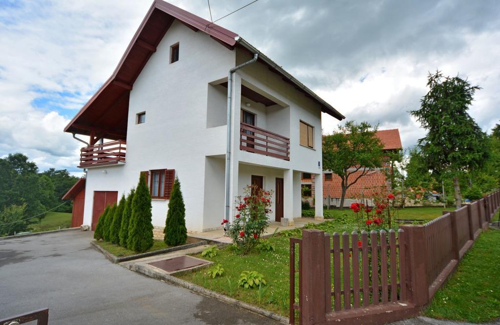 Korana Apartment Slunj Bilik gambar